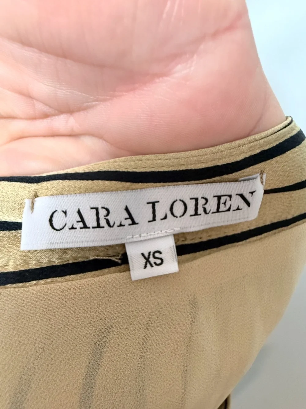 Cara Loren Pleated Hight-Low Skirt Size XS Gold and Black Striped Midi (P)